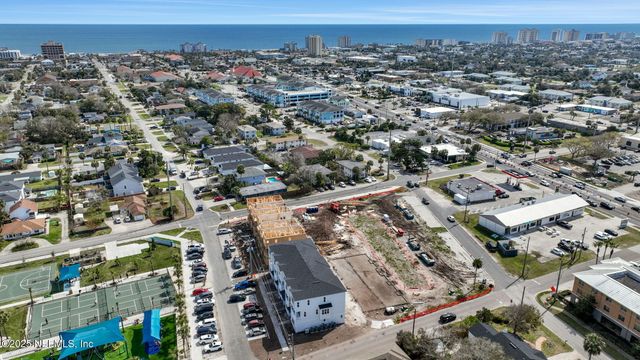 1018 2ND Avenue N, Jacksonville Beach, FL 32250