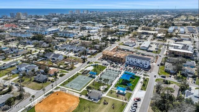 1018 2ND Avenue N, Jacksonville Beach, FL 32250