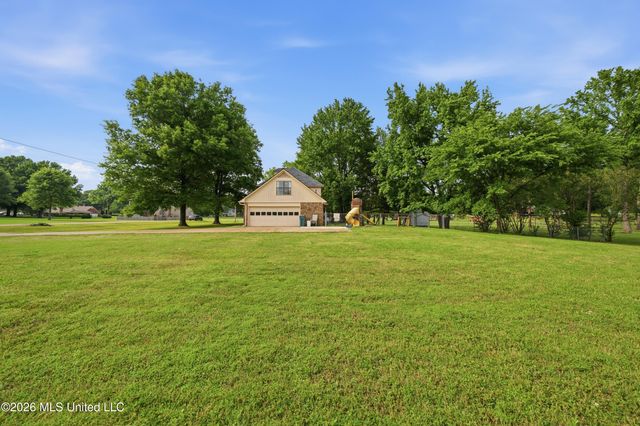 7630 Whitten Hill Drive, Olive Branch, MS 38654