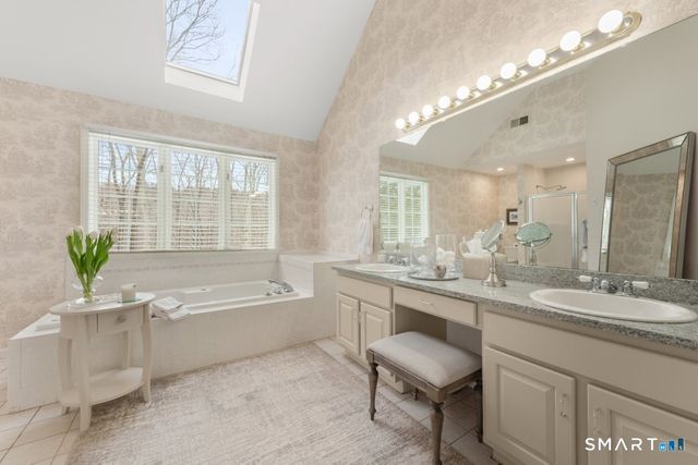 3 Owl Ridge Lane, Newtown, CT 06482