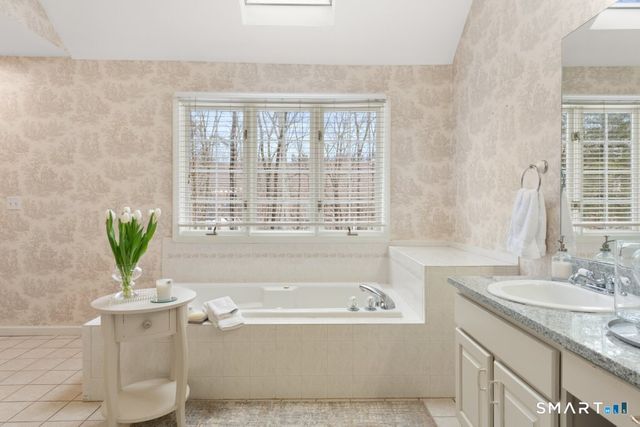 3 Owl Ridge Lane, Newtown, CT 06482