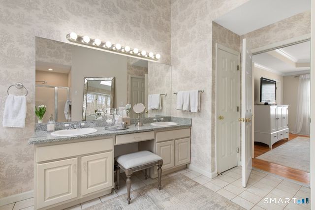 3 Owl Ridge Lane, Newtown, CT 06482