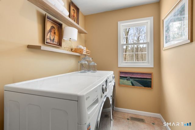 3 Owl Ridge Lane, Newtown, CT 06482