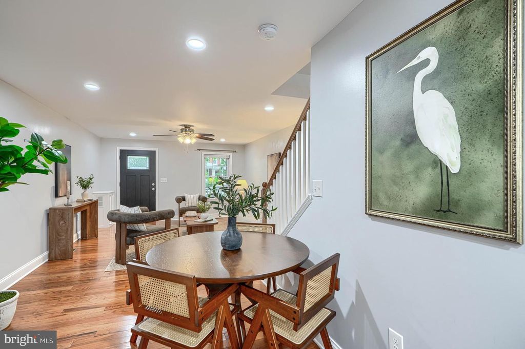 Image 11 of property listing at 3540 ROLAND AVE, Baltimore, MD 21211