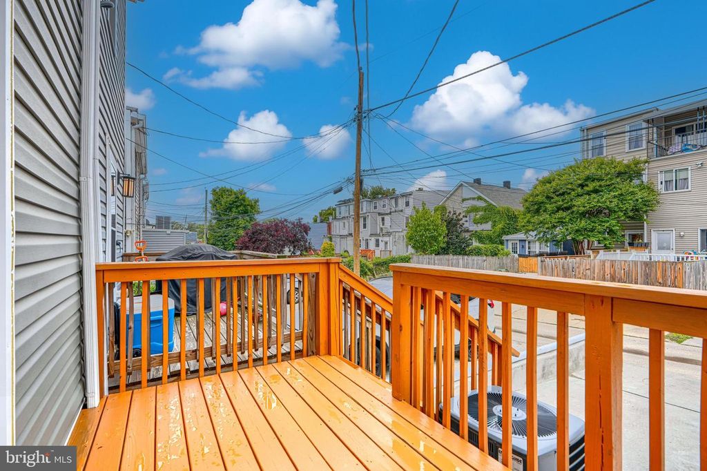 Image 43 of property listing at 3540 ROLAND AVE, Baltimore, MD 21211