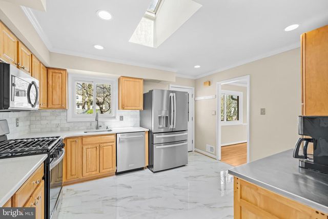 13515 SLOAN ST, Rockville, MD 20853