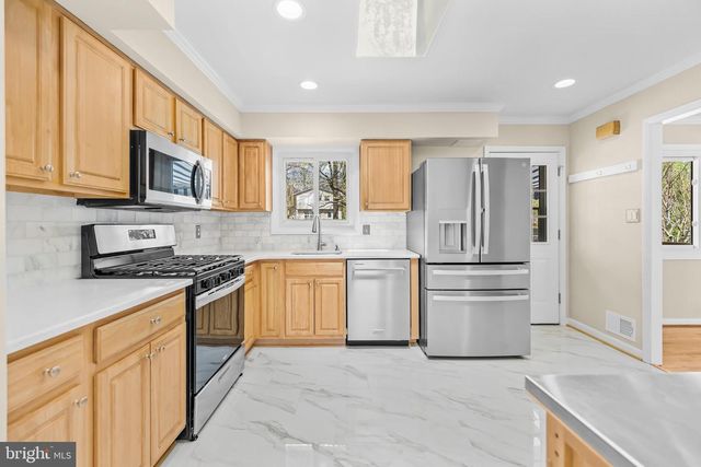 13515 SLOAN ST, Rockville, MD 20853