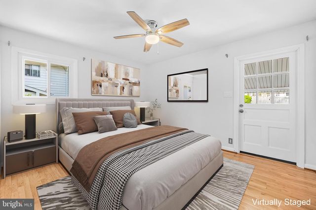 13515 SLOAN ST, Rockville, MD 20853