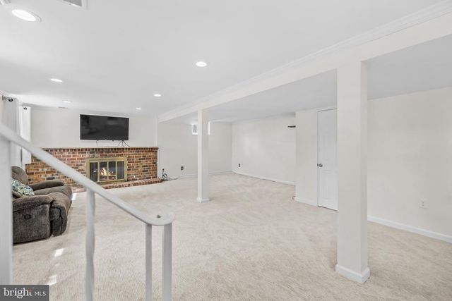 13515 SLOAN ST, Rockville, MD 20853