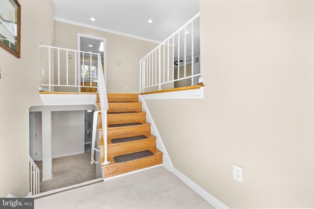 13515 SLOAN ST, Rockville, MD 20853