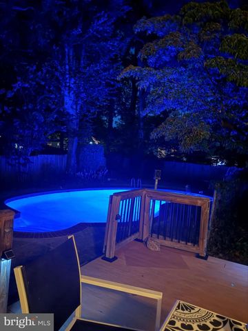 13515 SLOAN ST, Rockville, MD 20853