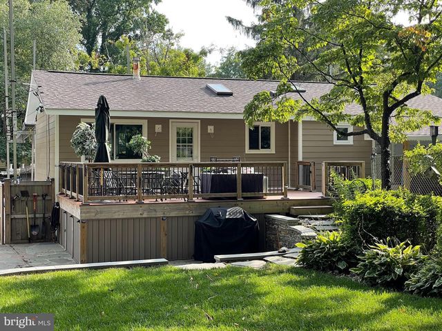 13515 SLOAN ST, Rockville, MD 20853