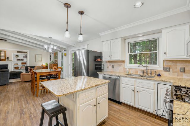 15849 Ryan Drive, Holland, MI 49424