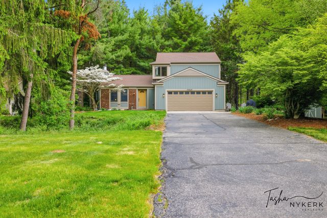 15849 Ryan Drive, Holland, MI 49424