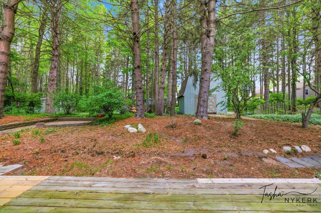 15849 Ryan Drive, Holland, MI 49424
