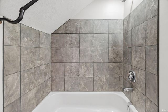 302 N 1025 E, Lafayette, IN 47905