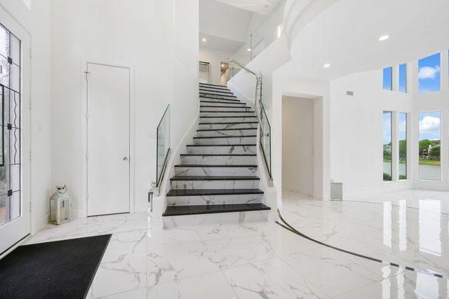 656 Timbercrest Circle, Highland Village, TX 75077