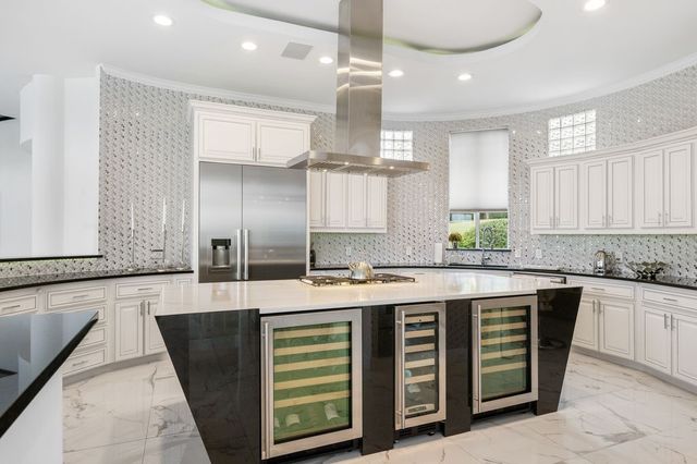 656 Timbercrest Circle, Highland Village, TX 75077