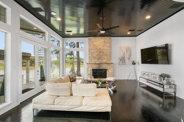656 Timbercrest Circle, Highland Village, TX 75077