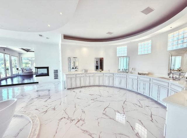 656 Timbercrest Circle, Highland Village, TX 75077
