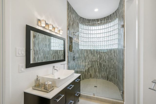 656 Timbercrest Circle, Highland Village, TX 75077