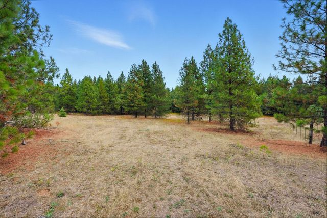 4710 B Price Rd, Clayton, WA 99110