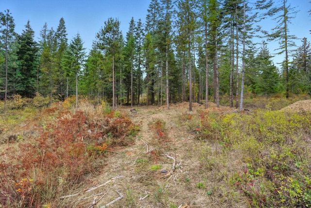 4710 B Price Rd, Clayton, WA 99110