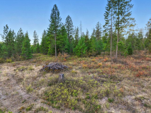 4710 B Price Rd, Clayton, WA 99110