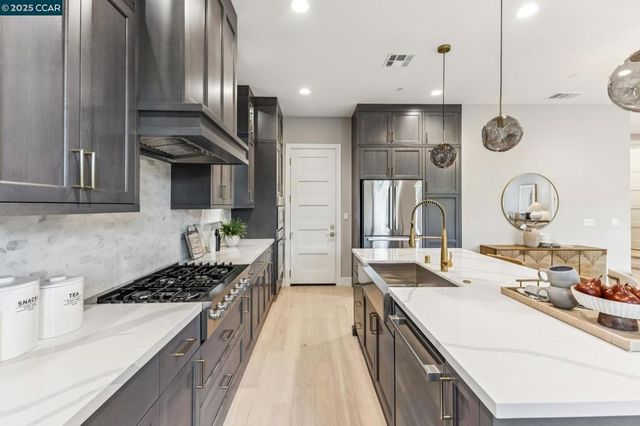 247 Haleena Place, Walnut Creek, CA 94596