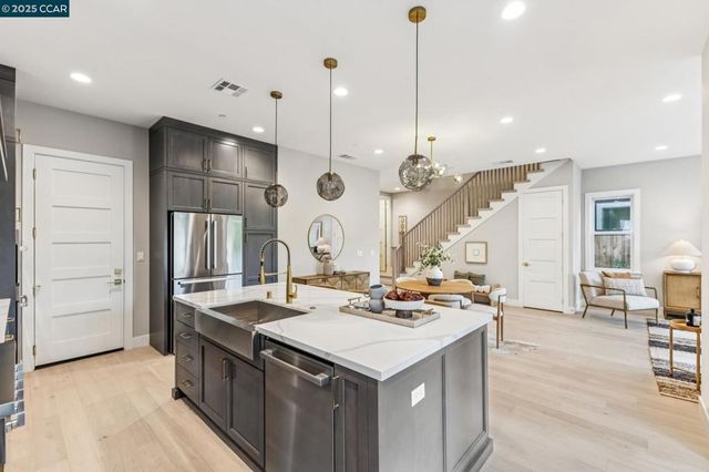 247 Haleena Place, Walnut Creek, CA 94596