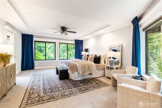 1408 29th Court NE, Issaquah, WA 98029
