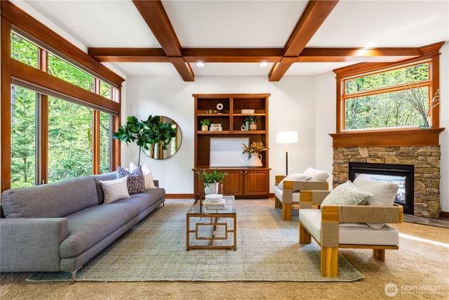 1408 29th Court NE, Issaquah, WA 98029