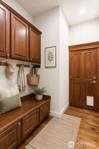 1408 29th Court NE, Issaquah, WA 98029