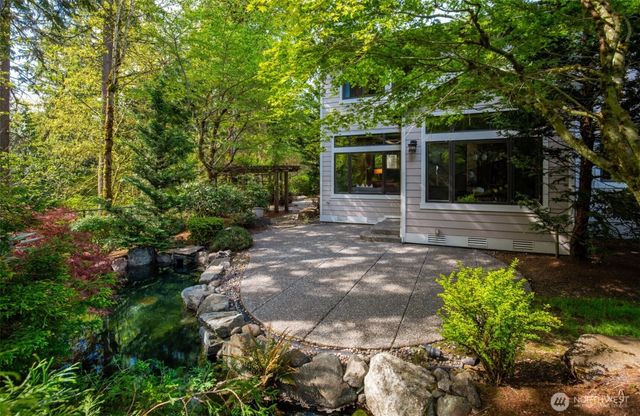 1408 29th Court NE, Issaquah, WA 98029