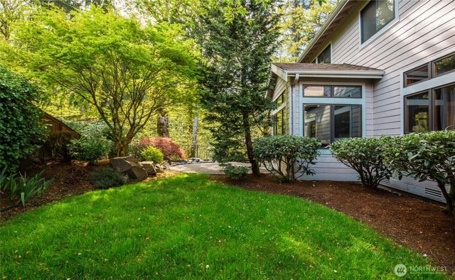 1408 29th Court NE, Issaquah, WA 98029