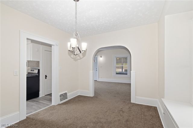 1201 East Avenue, Akron, OH 44307