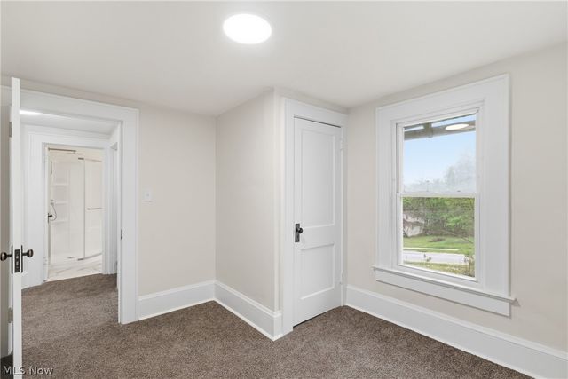 1201 East Avenue, Akron, OH 44307