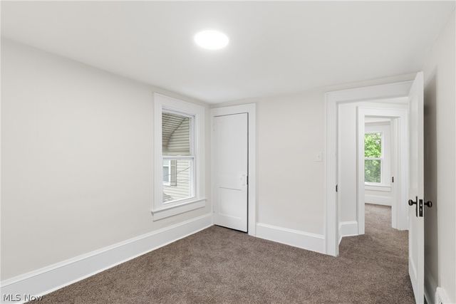 1201 East Avenue, Akron, OH 44307