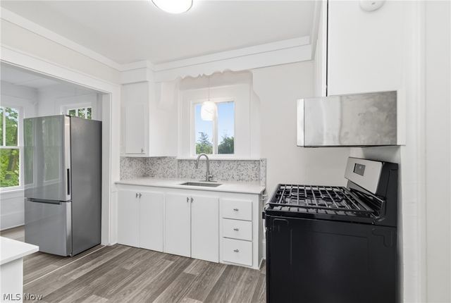 1201 East Avenue, Akron, OH 44307