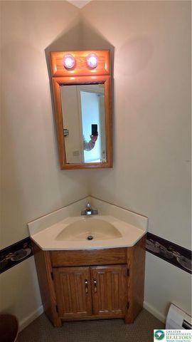 142 East North Street, Nazareth Boro, PA 18064