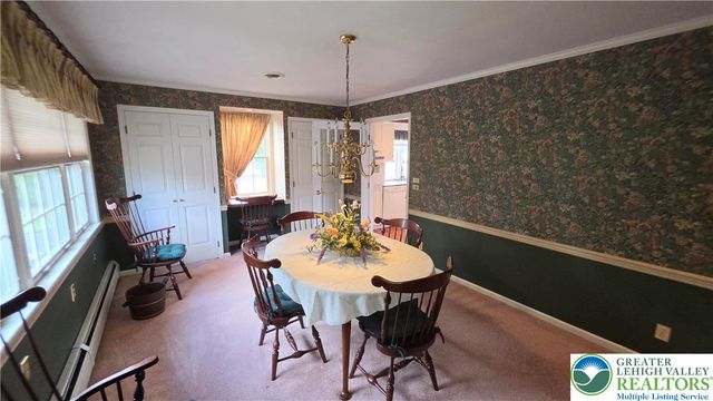 142 East North Street, Nazareth Boro, PA 18064