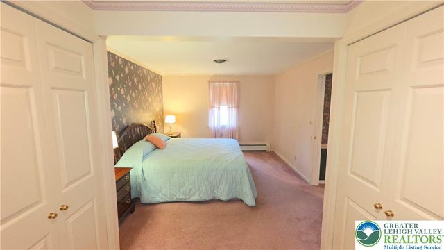 142 East North Street, Nazareth Boro, PA 18064