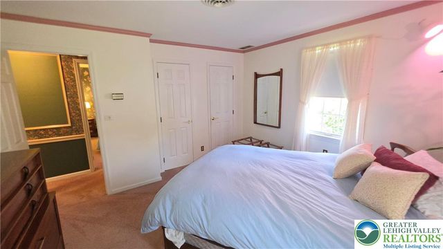 142 East North Street, Nazareth Boro, PA 18064
