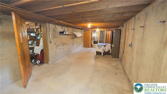 142 East North Street, Nazareth Boro, PA 18064