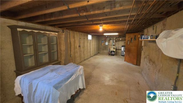 142 East North Street, Nazareth Boro, PA 18064