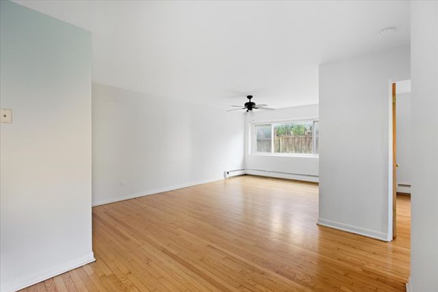 6721 N Hermitage Avenue 2C, Chicago, IL 60626