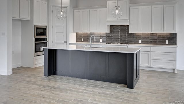 213 Fandango, Boerne, TX 78006