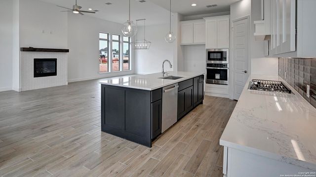 213 Fandango, Boerne, TX 78006