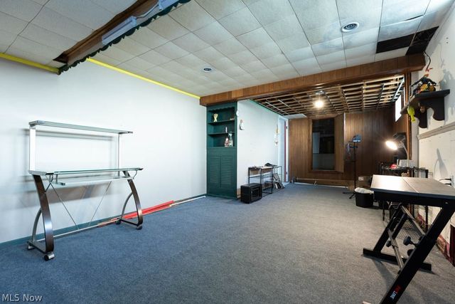 5180 Thornbury Road, Lyndhurst, OH 44124