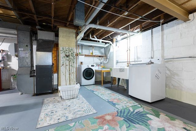 5180 Thornbury Road, Lyndhurst, OH 44124